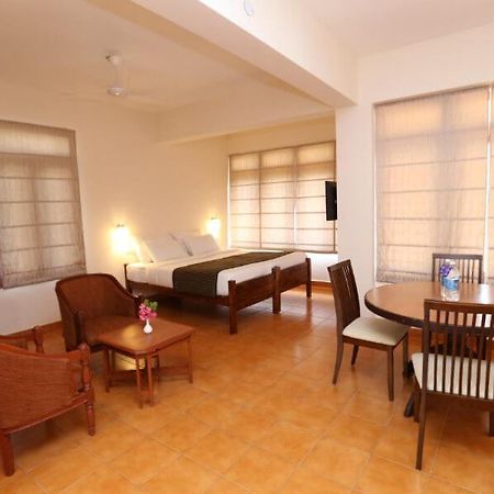 Abad Serviced Villas コーバラム エクステリア 写真